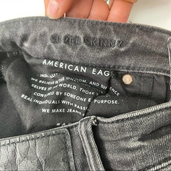 American Eagle Next Level Flex Super Skinny Jeans Gray Distressed Size 26 - Picture 6 of 8